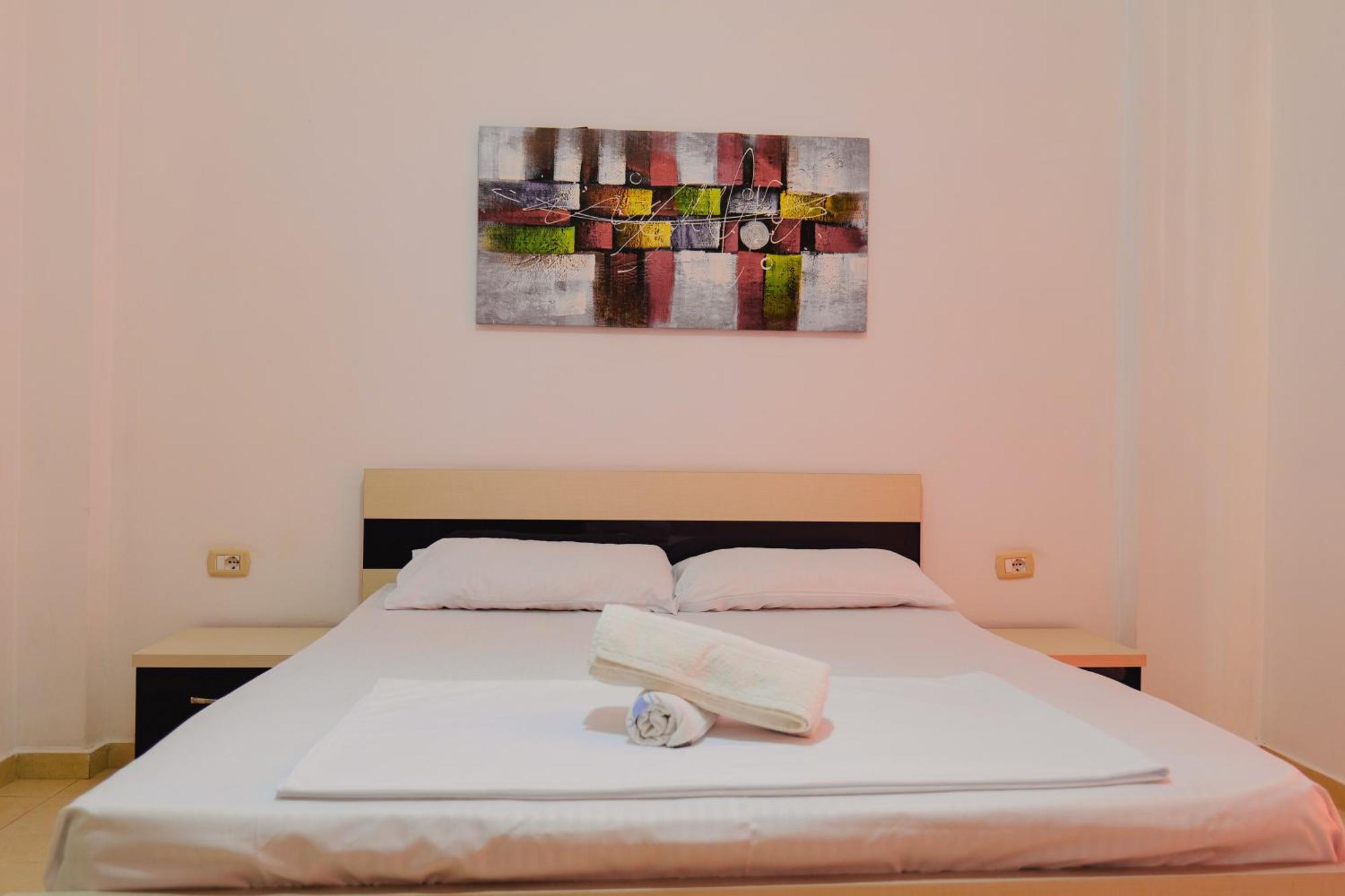 Hotel Argjiro Sarande Exterior photo