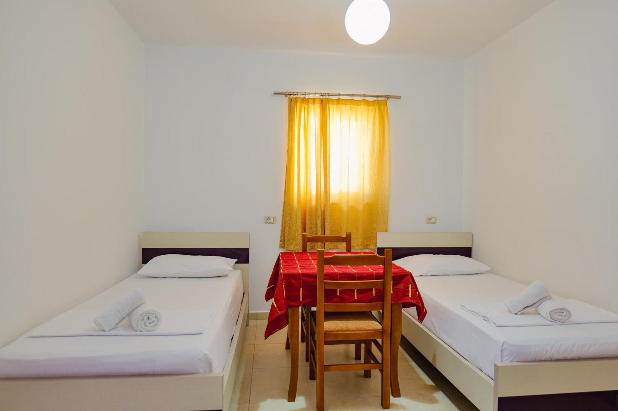 Hotel Argjiro Sarande Exterior photo