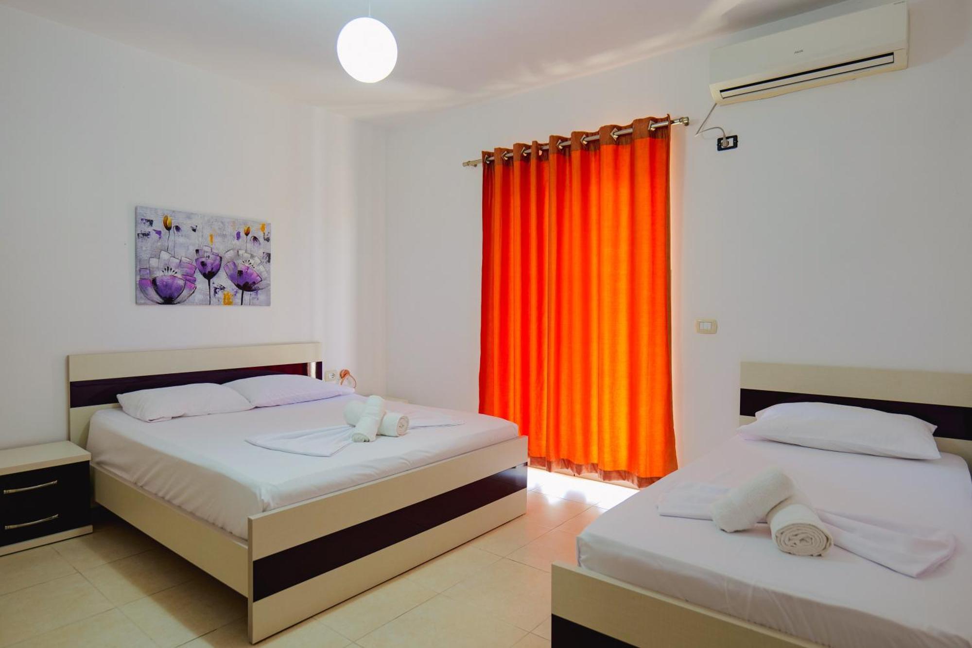 Hotel Argjiro Sarande Exterior photo