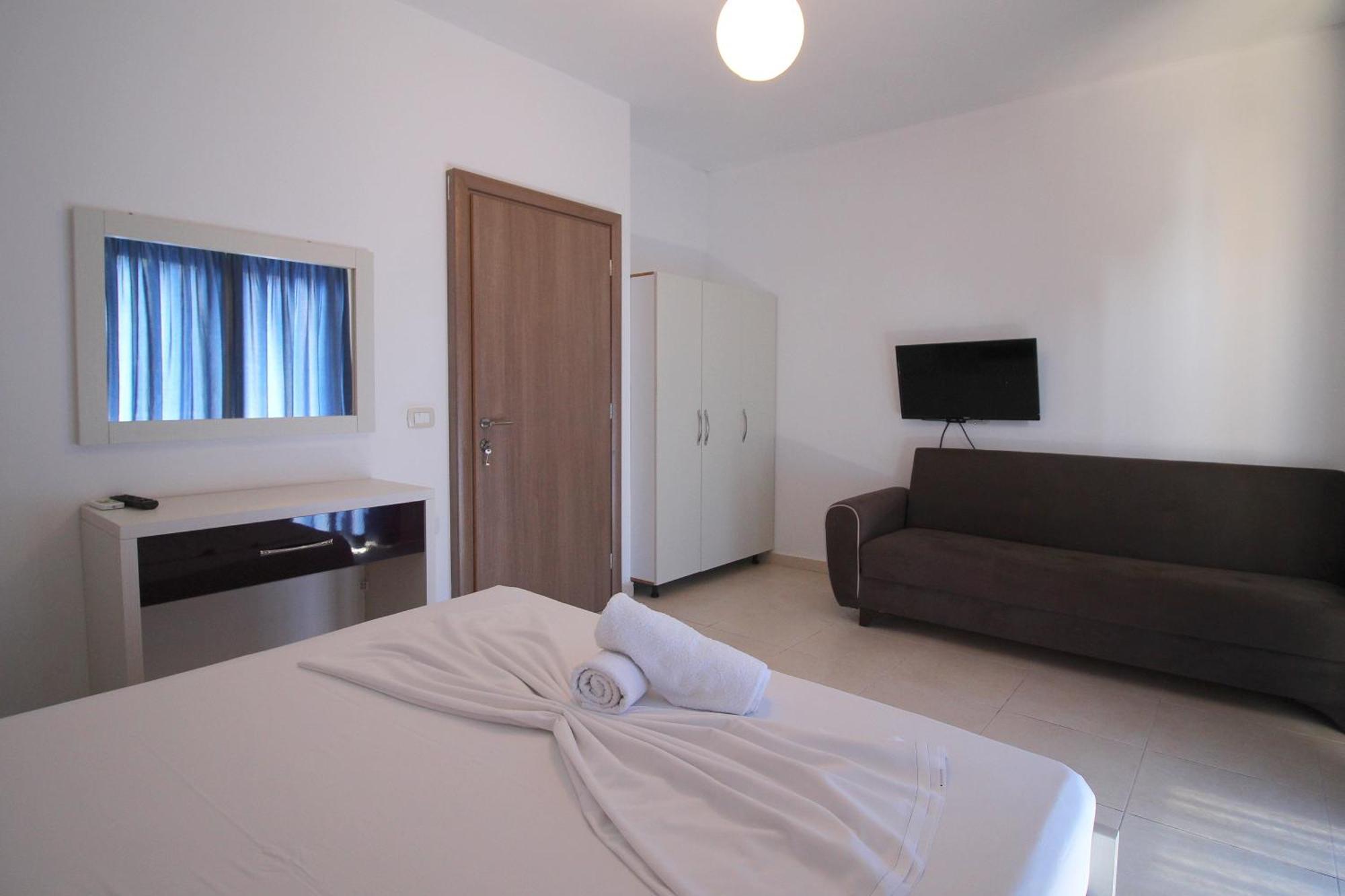 Hotel Argjiro Sarande Exterior photo