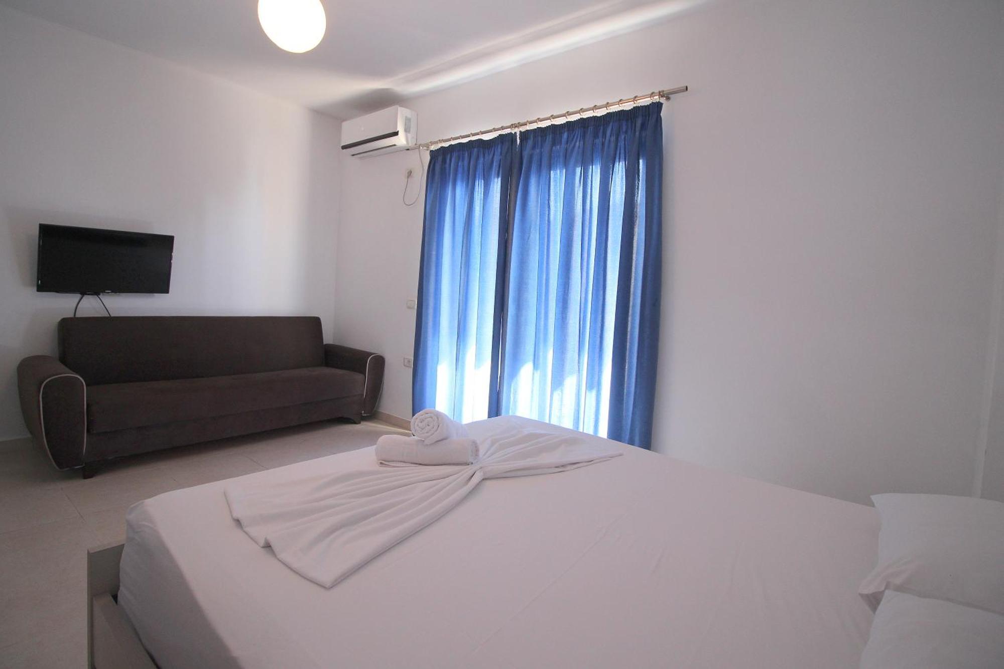 Hotel Argjiro Sarande Exterior photo