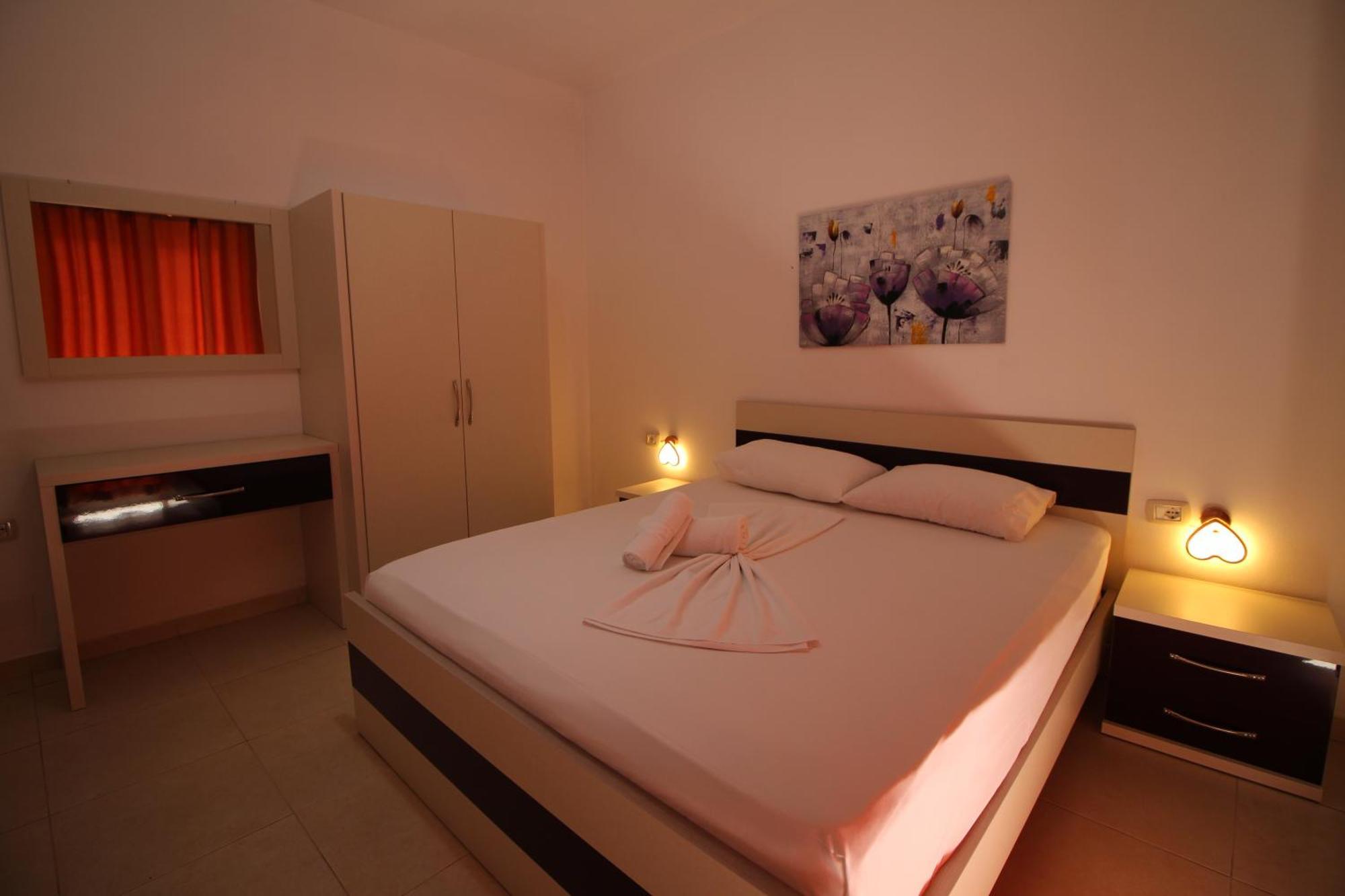 Hotel Argjiro Sarande Exterior photo